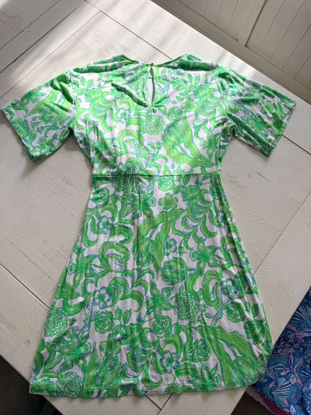 Lilly Pulitzer White Dress with bright green and blue print - Picture 2 of 7